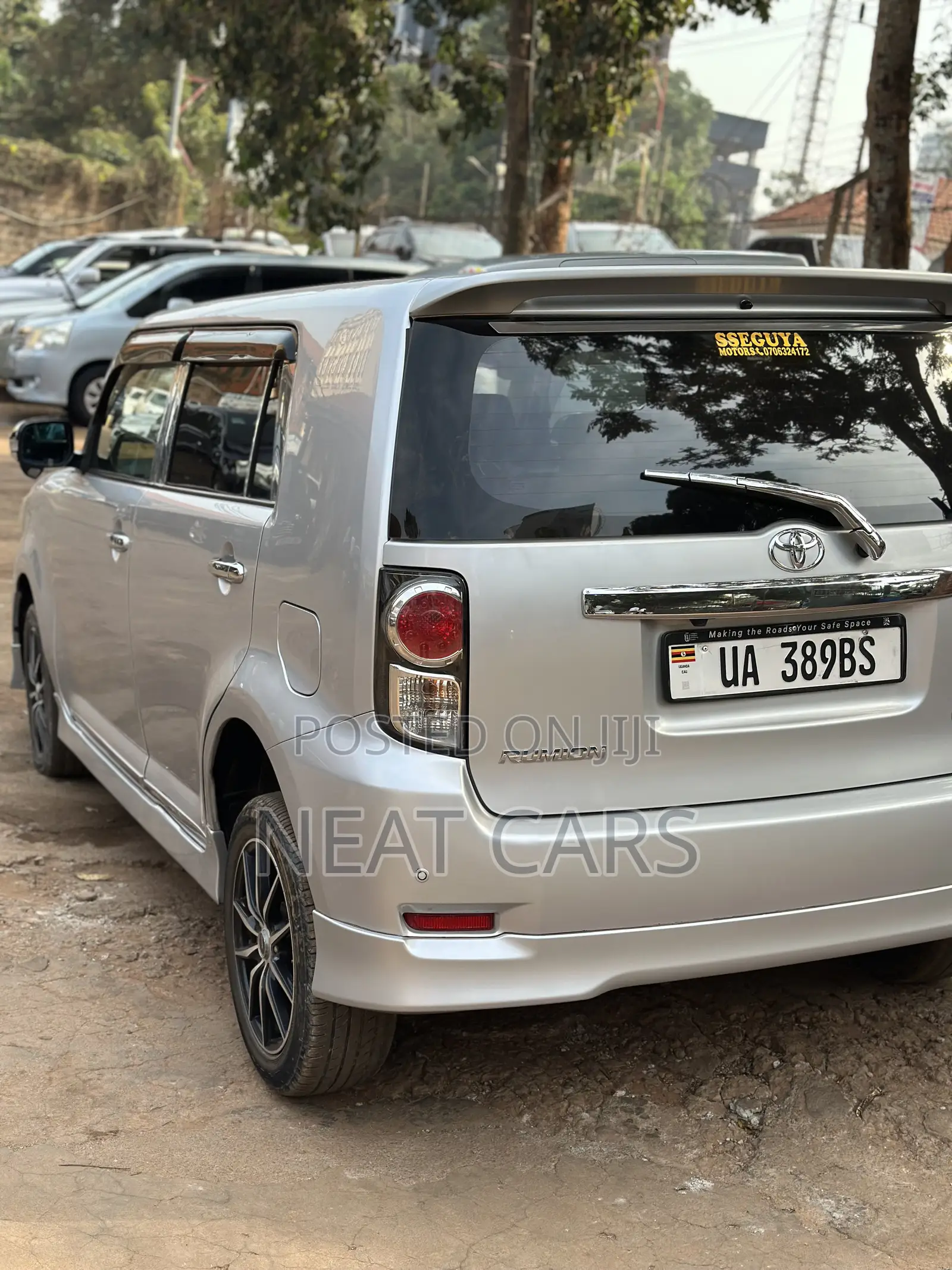 Toyota Corolla Rumion 2011 Silver