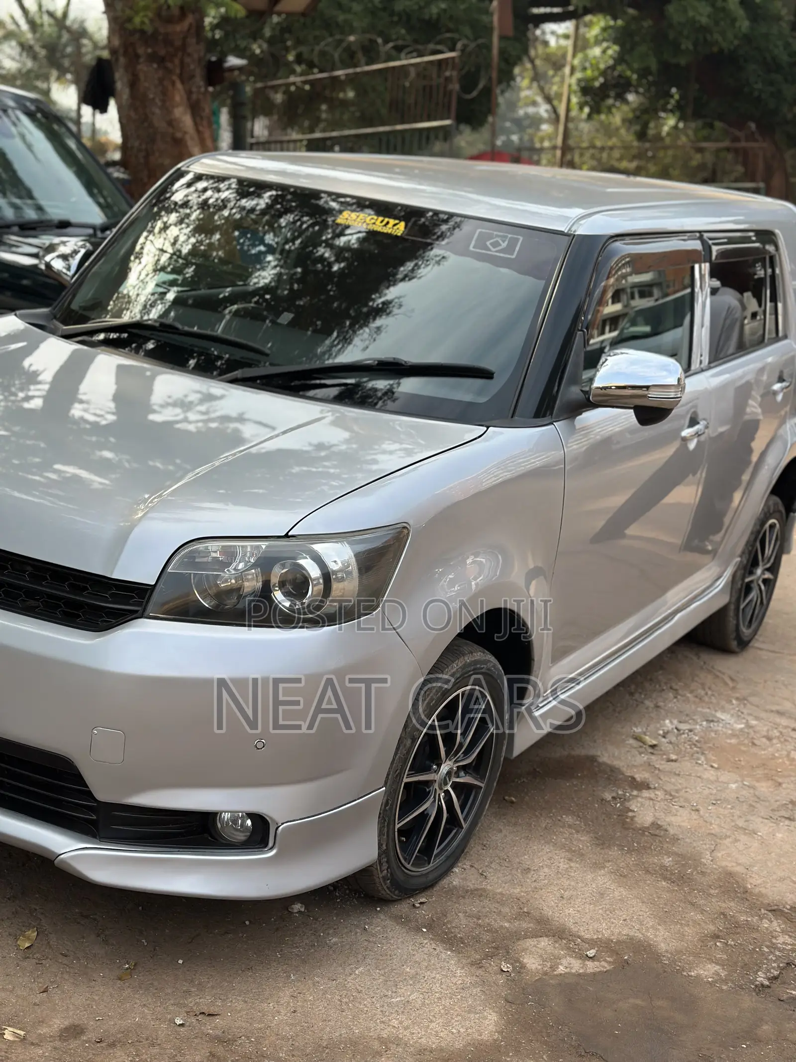Toyota Corolla Rumion 2011 Silver