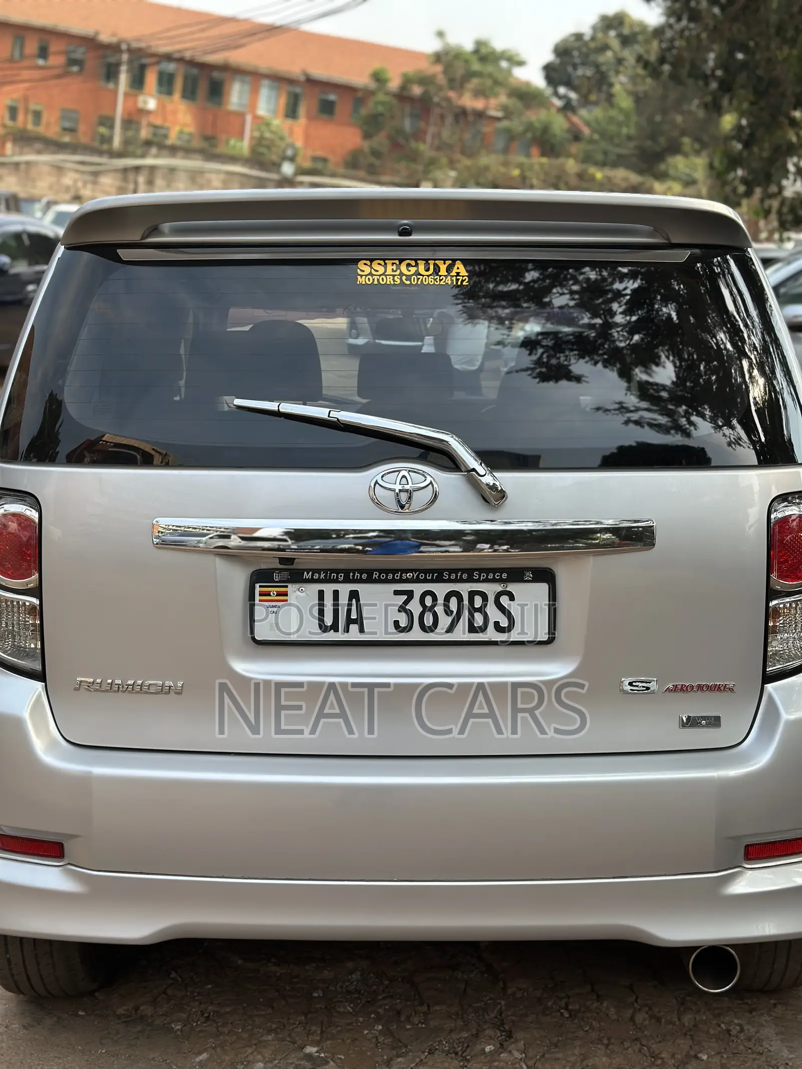 Toyota Corolla Rumion 2011 Silver