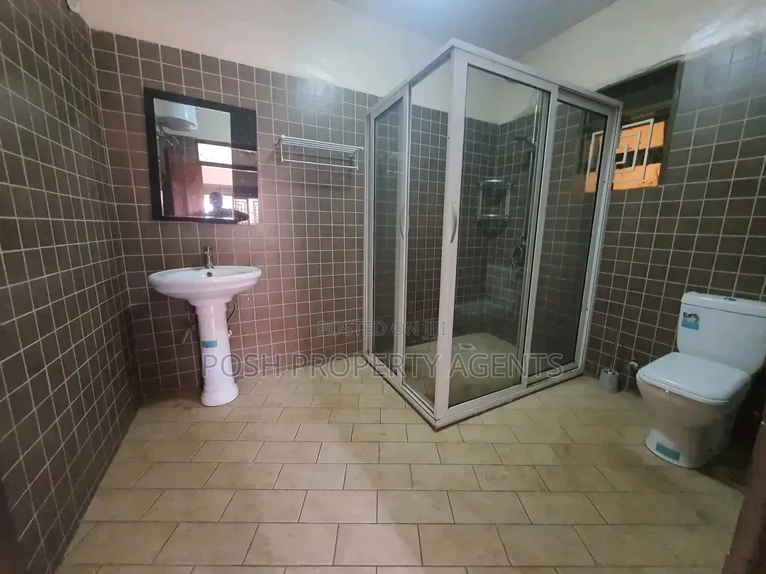 2bdrm Apartment in Kyebando, Central Division for rent