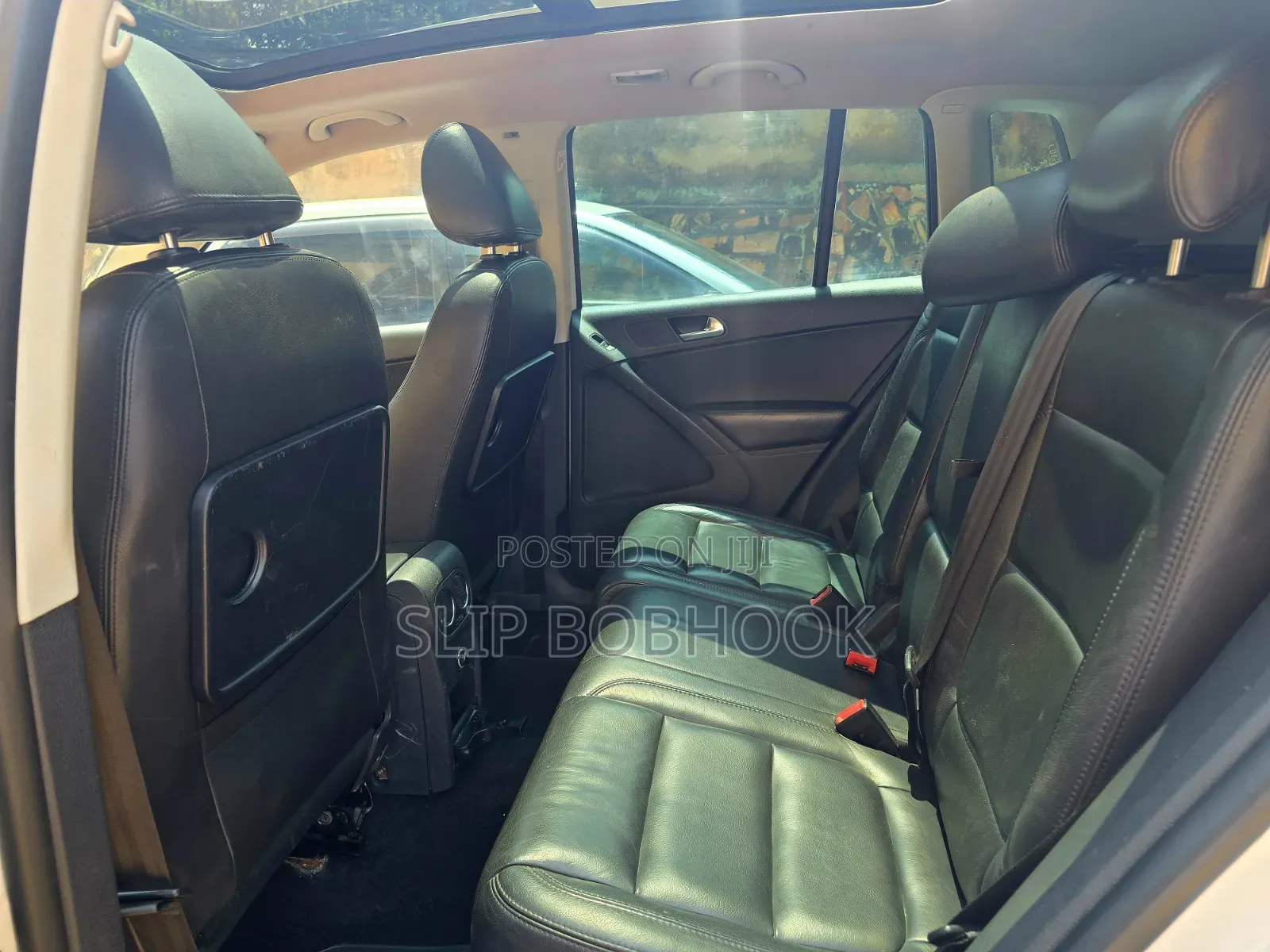 Volkswagen Tiguan SE 2010 White