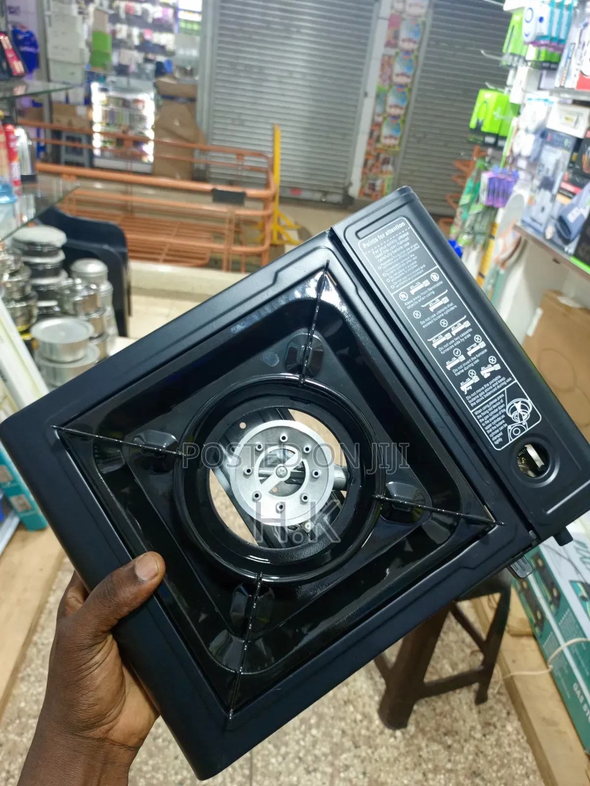 Black Single-Burner RAF R-8111 Portable Gas Stove