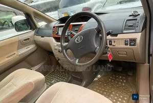 Toyota Noah 2007 Silver