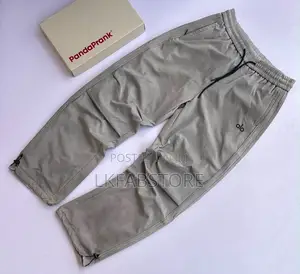 Unique Men’s Wide Sweater Pants