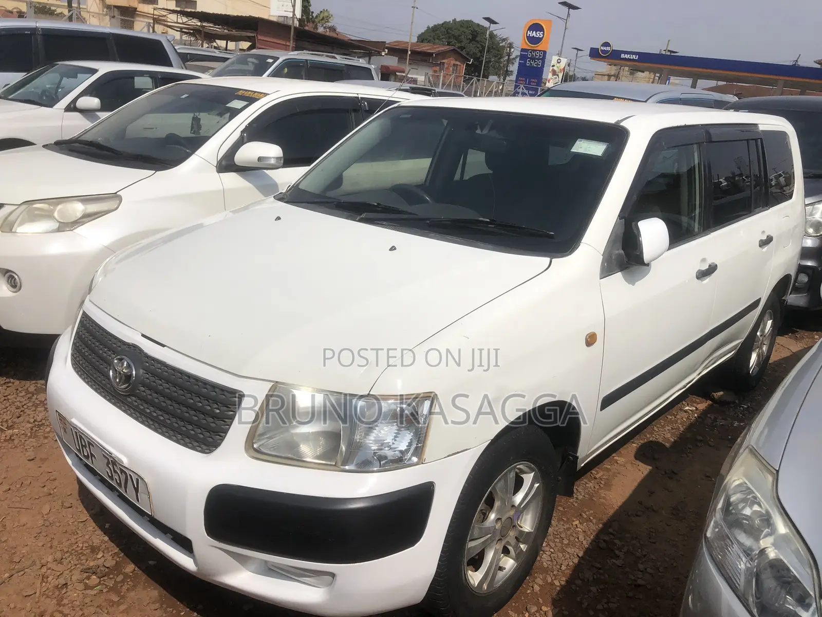 Toyota Succeed 2001 White