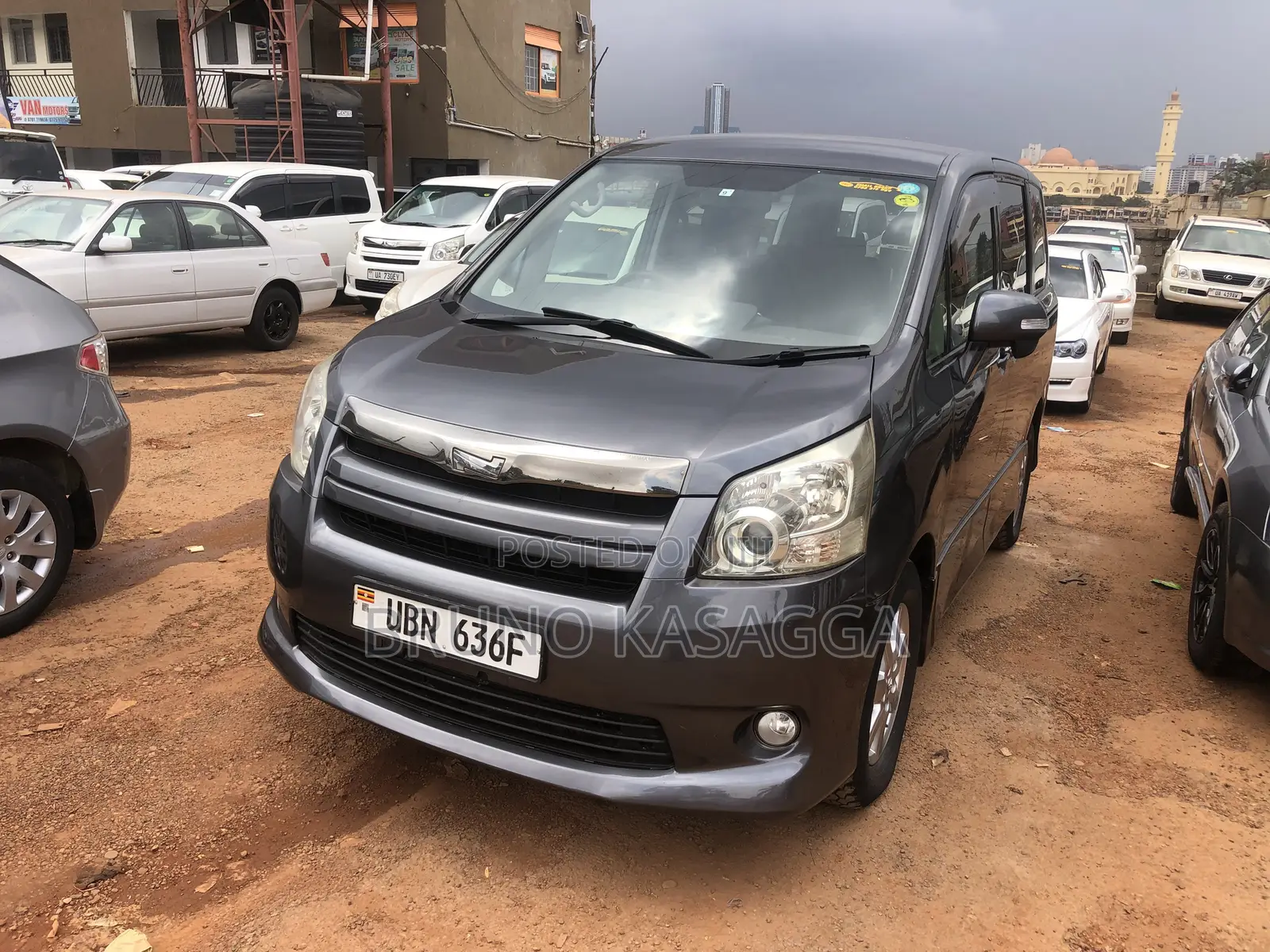 Toyota Noah 2009 Black