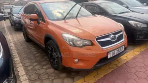 Subaru XV 2012 Orange
