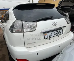 Toyota Harrier 2007 White