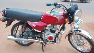 Bajaj Boxer 2023 Red