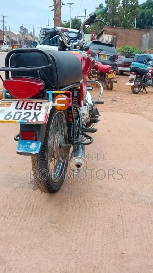 Bajaj Boxer 2023 Red