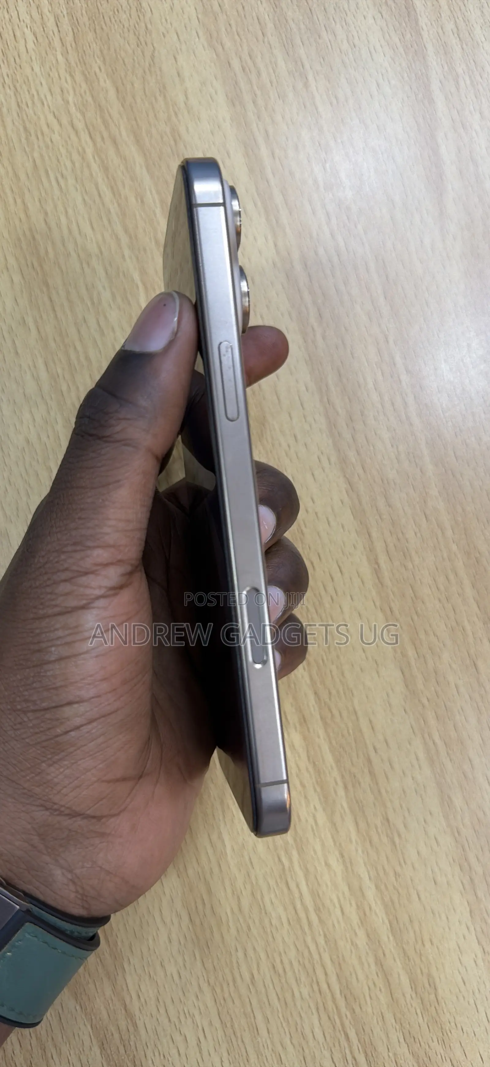 Apple iPhone 16 Pro Max 256 GB Gold