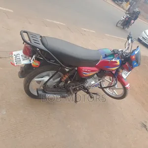 Bajaj CT 125X 2025 Red