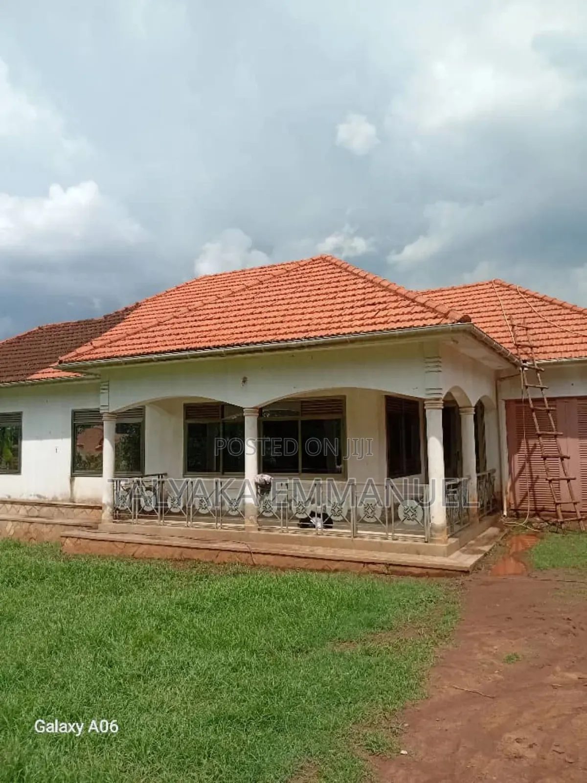 Roof Tile Cleaning and Restoration
