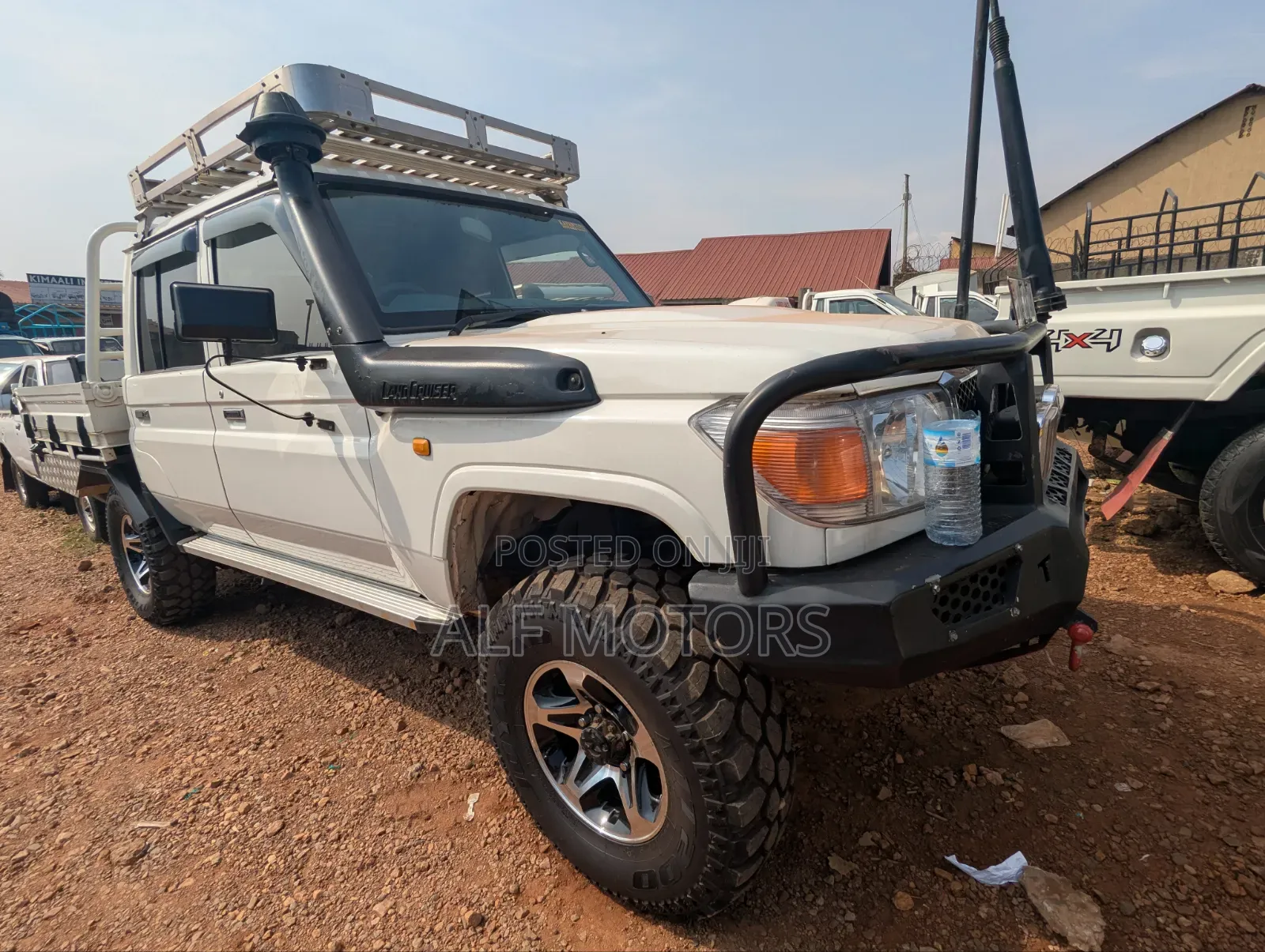 Toyota Land Cruiser Prado 2013 White
