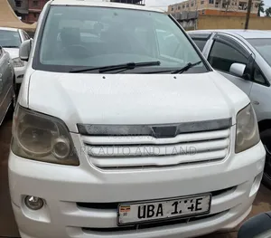 Toyota Noah 2002 White