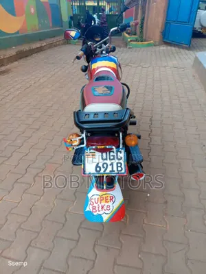 Bajaj CT 125X 2024 Red
