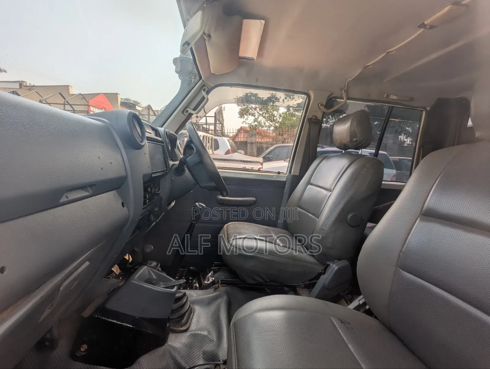 Toyota Land Cruiser Prado 2013 White
