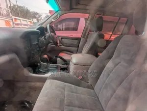 Toyota Land Cruiser Prado 2001 White