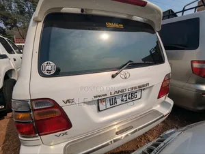 Toyota Land Cruiser Prado 2001 White