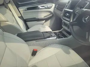 Mercedes-Benz M Class ML350 4MATIC 4dr SUV AWD (3.5L 6cyl 7A) 2015