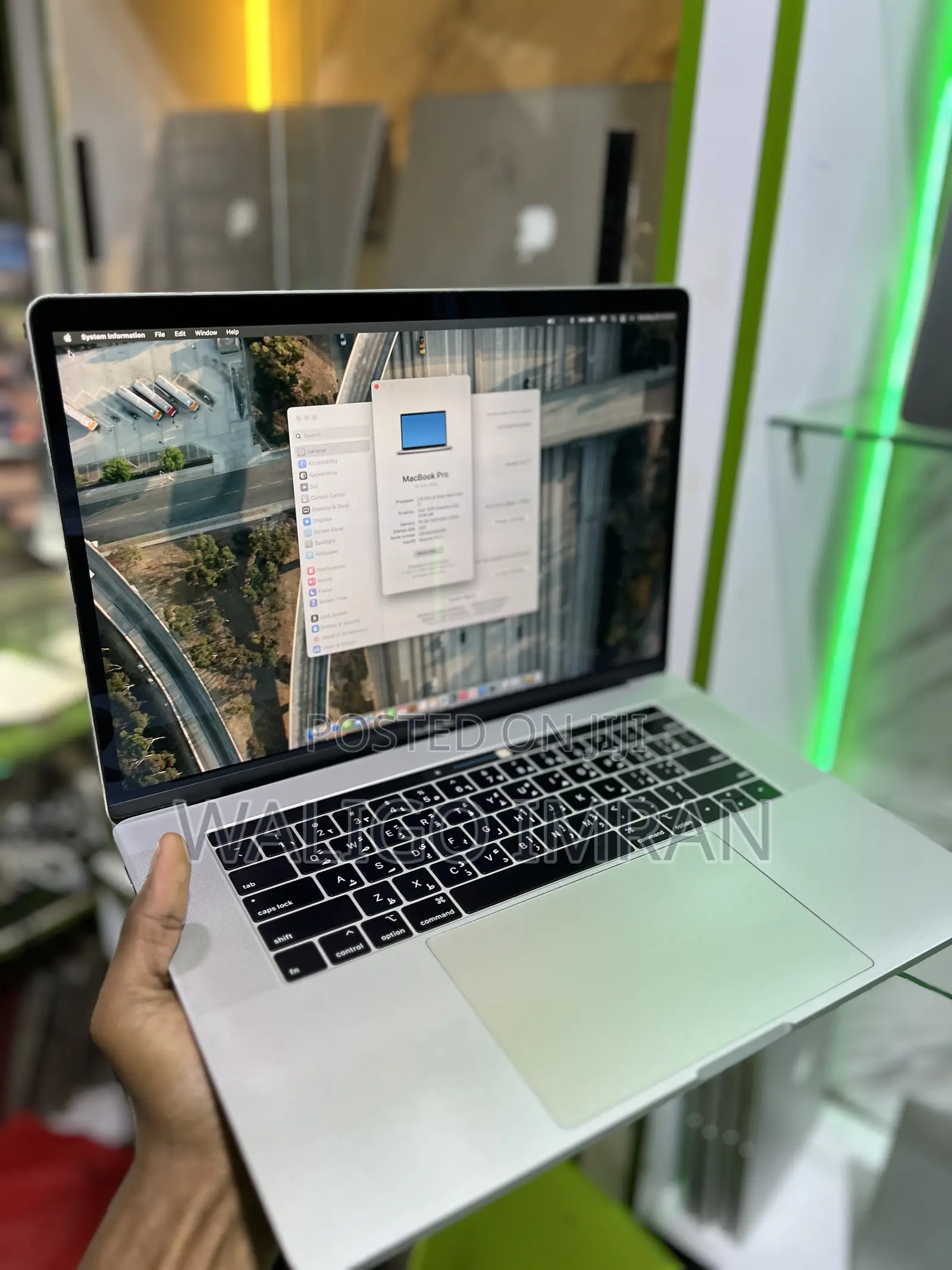 Laptop Apple MacBook Pro 2017 16GB Intel Core i7 SSD 512GB