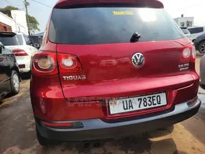 Volkswagen Tiguan 2.0 S 2009 Red