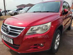 Volkswagen Tiguan 2.0 S 2009 Red
