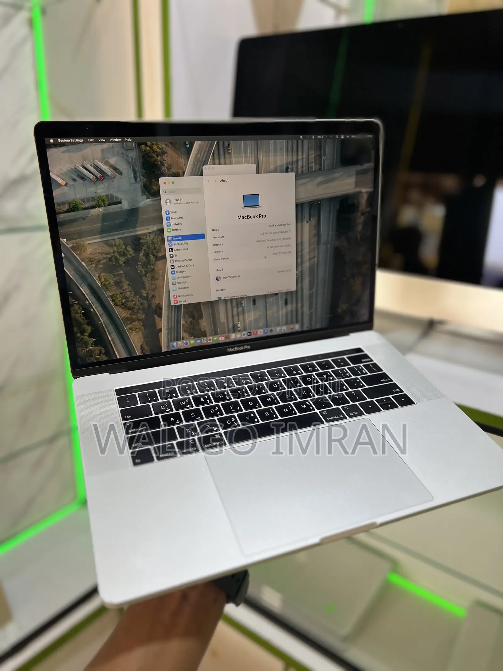 Laptop Apple MacBook Pro 2017 16GB Intel Core i7 SSD 256GB