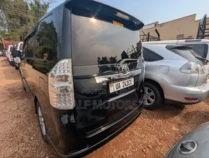 Toyota Noah 2010 Black