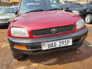 Toyota RAV4 Base 4x4 1999 Red