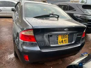 Subaru Legacy 2010 Black