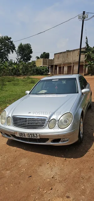 Mercedes-Benz E300 2003 Silver
