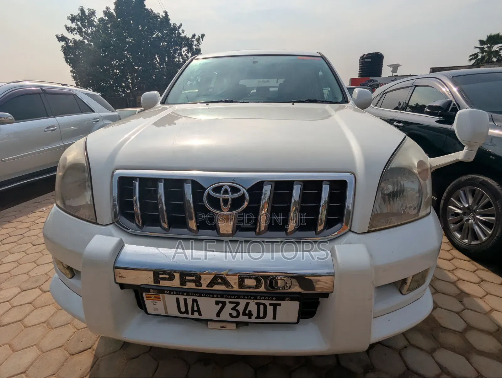Toyota Land Cruiser Prado 2001 White