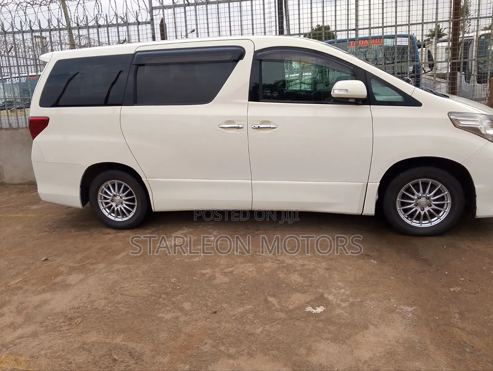 Toyota Alphard 2010 White