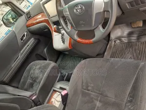 Toyota Alphard 2010 White