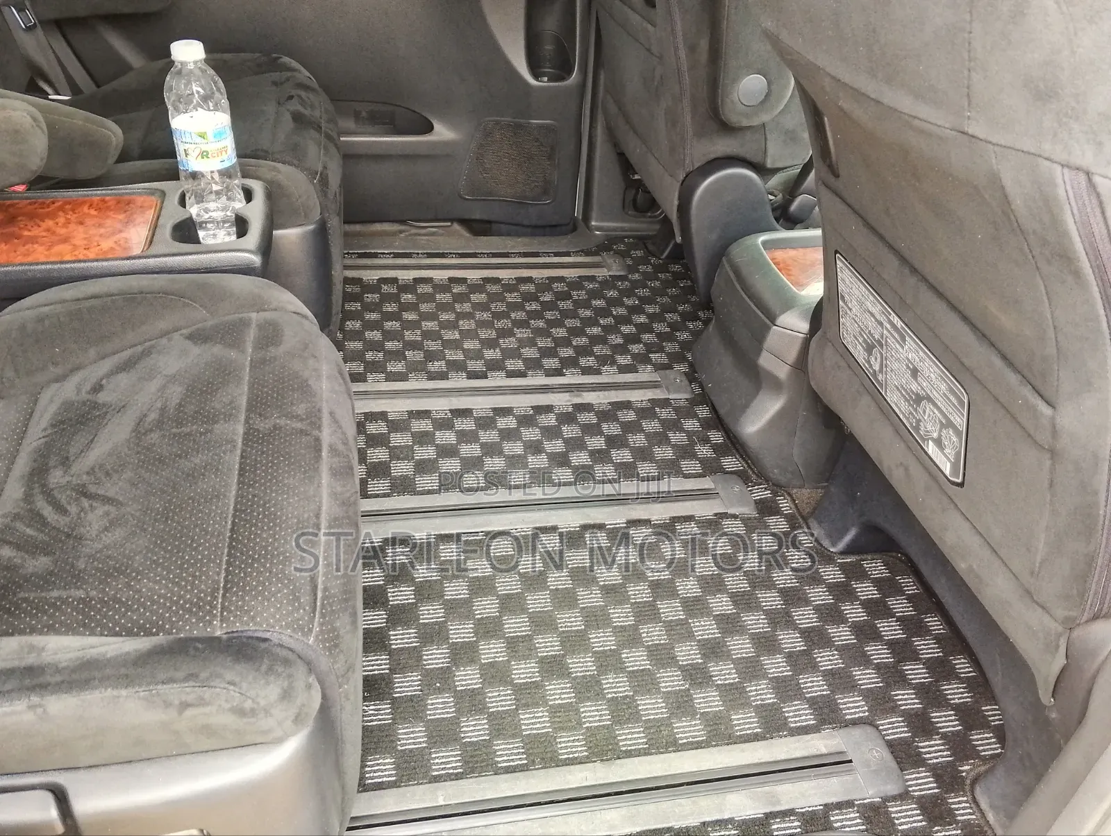 Toyota Alphard 2010 White