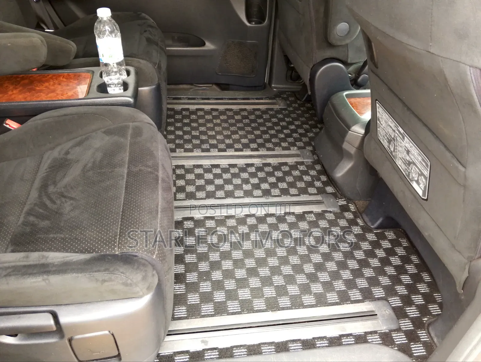 Toyota Alphard 2010 White
