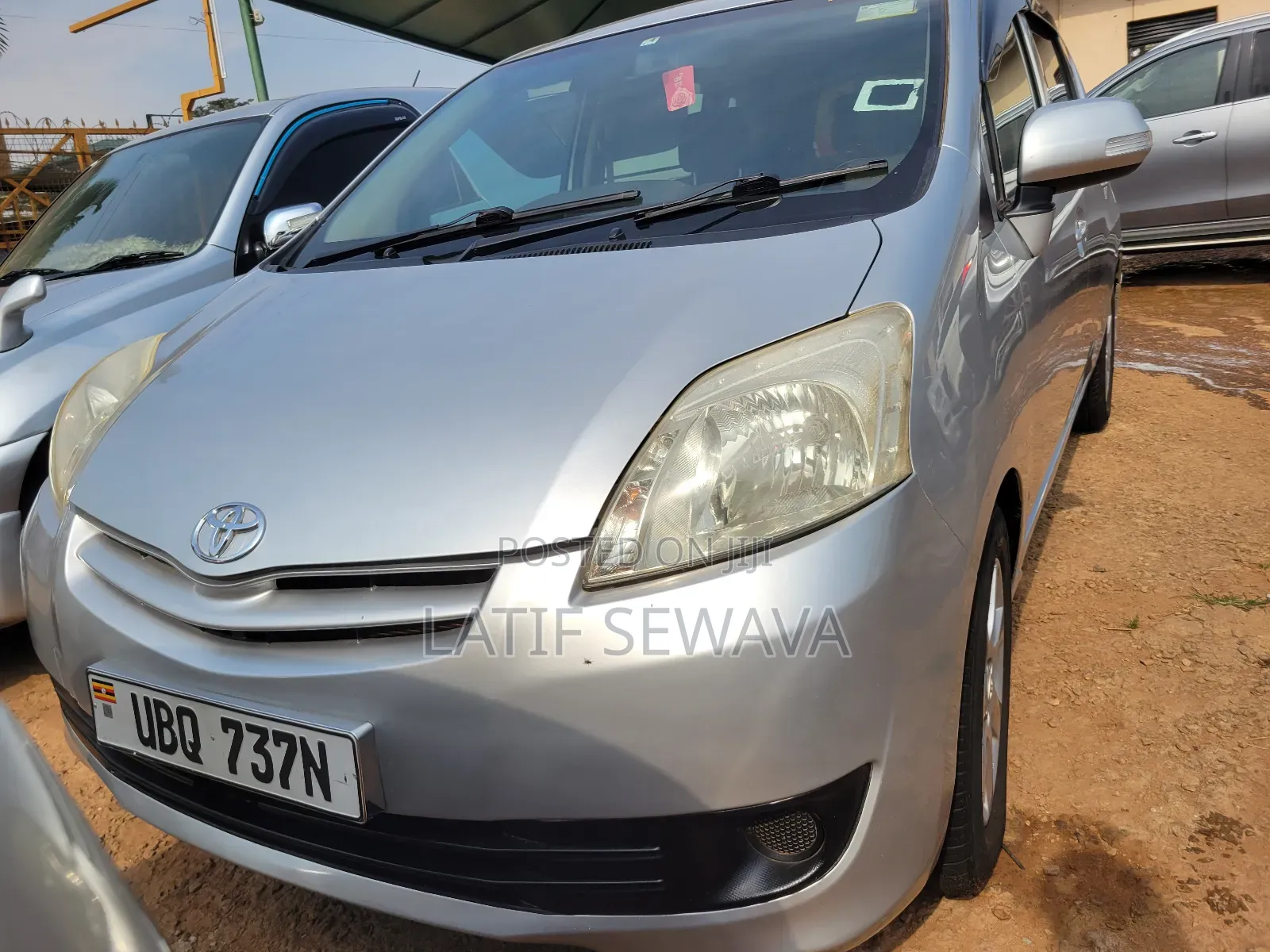Toyota Passo Sette 1.5 FWD 2010 Silver