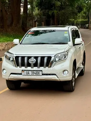 Toyota Land Cruiser Prado 2016 Off white