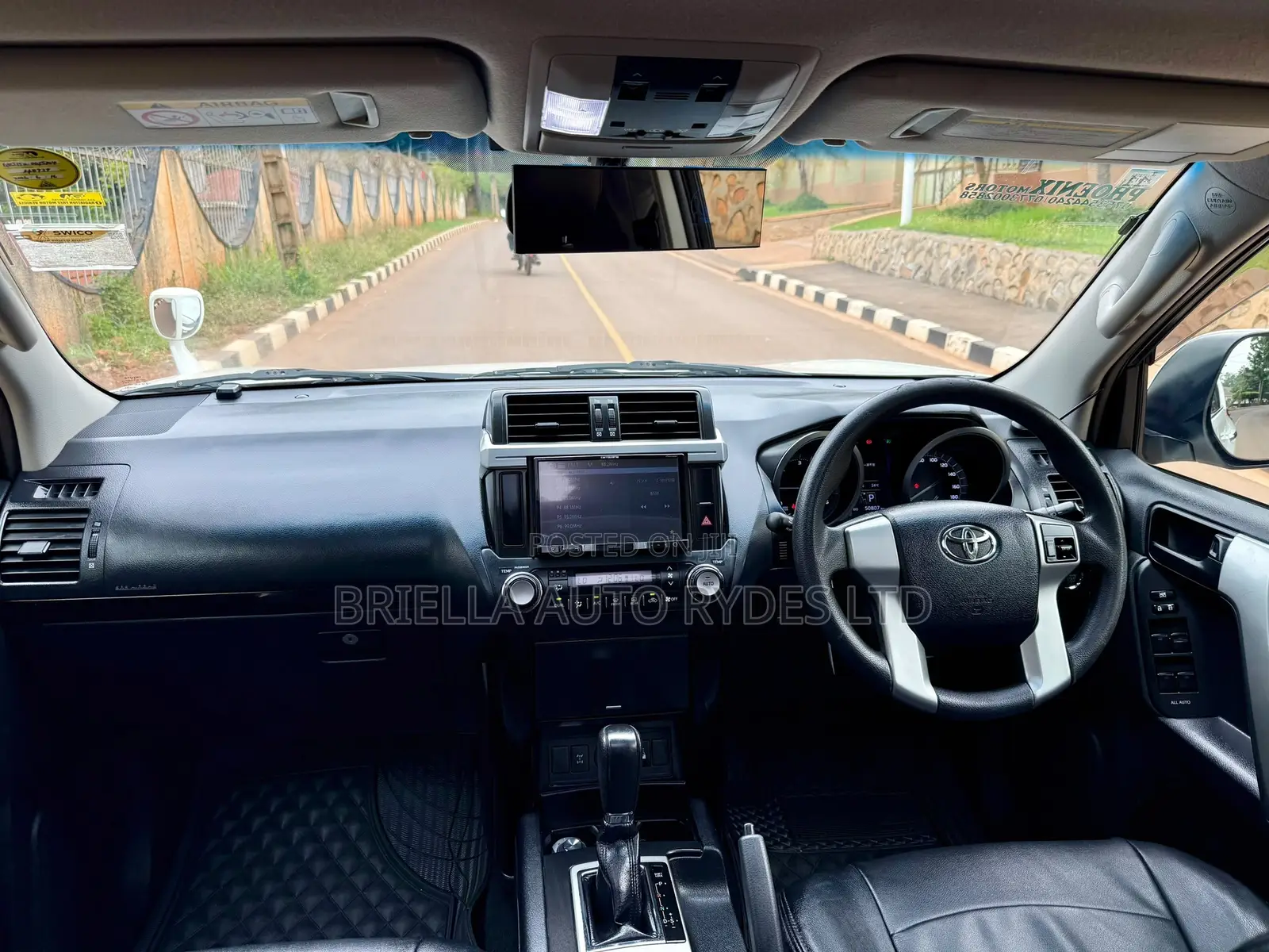 Toyota Land Cruiser Prado 2016 Off white