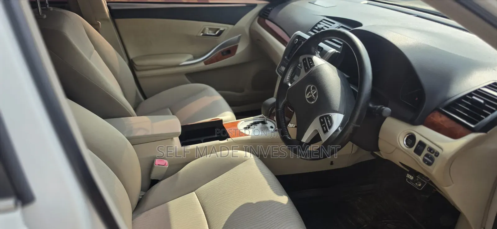 Toyota Premio 2014 White