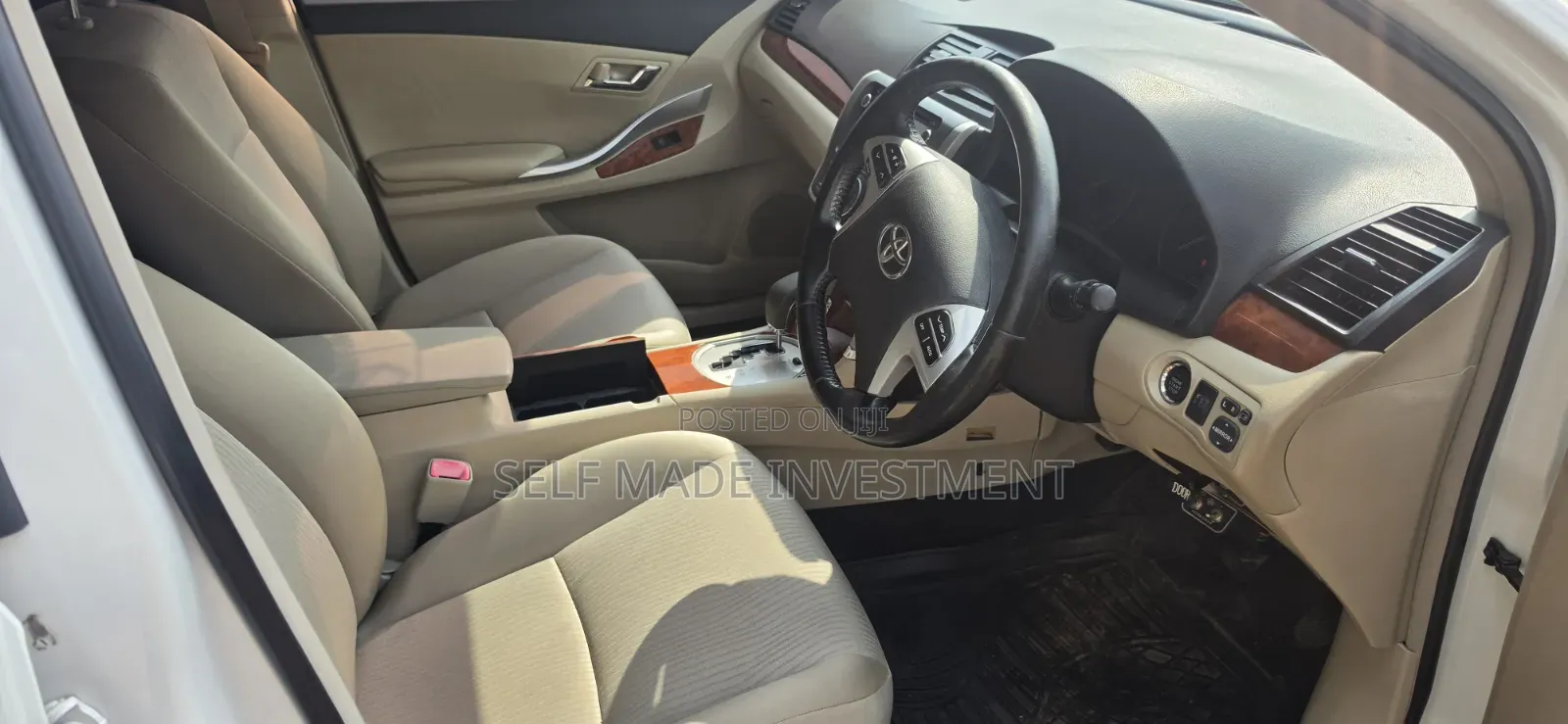 Toyota Premio 2014 White
