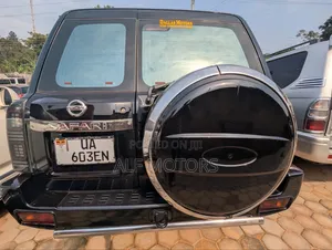Nissan Patrol 2014 Black