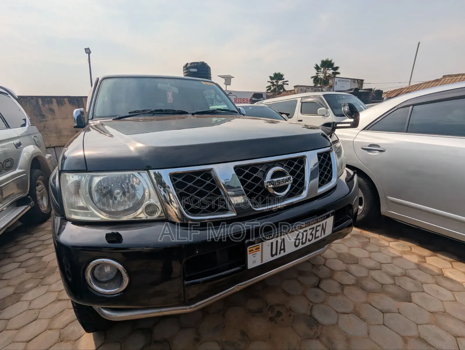 Nissan Patrol 2014 Black