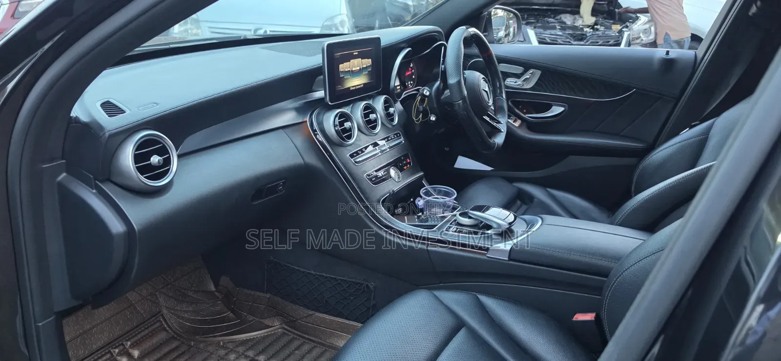 Mercedes-Benz C200 2016 Black