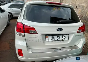 Subaru Outback 2012 White