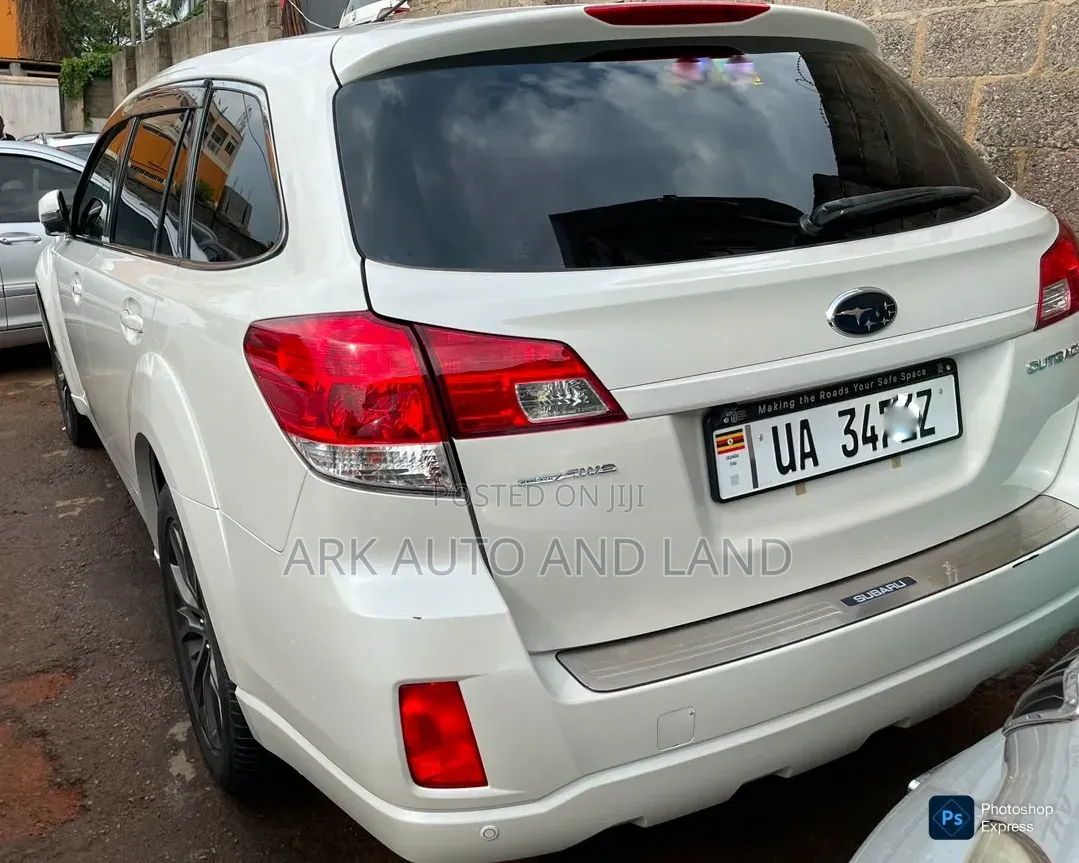 Subaru Outback 2012 White