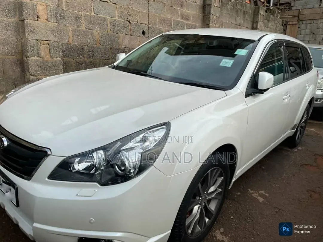 Subaru Outback 2012 White