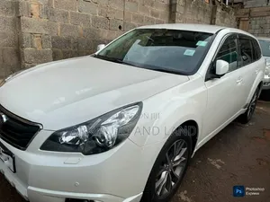 Subaru Outback 2012 White
