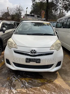 Toyota Ractis 2012 White